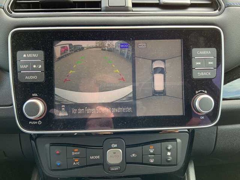 Nissan Leaf N-Connecta 40Kwh Winter LED Navi 360 °Kamera Dyn. Kurvenlicht ACC Apple CarPlay