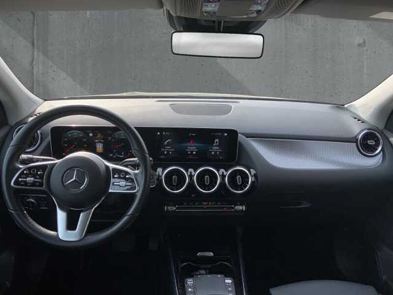 Mercedes-Benz GLA 250 Progressive Navi dig. Cockpit LED Klimaautom Fahrerprofil DAB SHZ Keyless Parkle